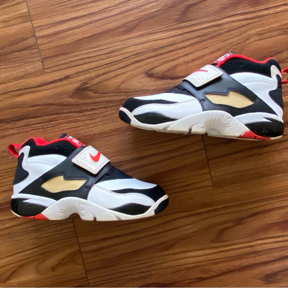 2017 NIKE DEION SANDERS AIR DIAMOND TURF I ATLANTA FALCONS OG COLORWAY SIZE 10